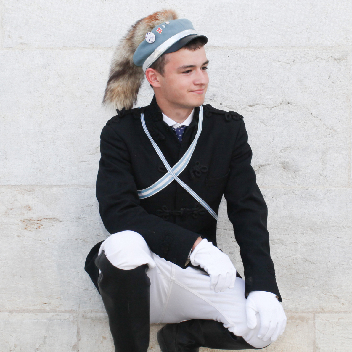 Membre avec faluche ornée